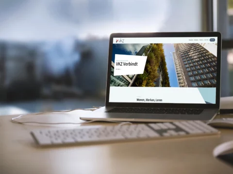 Impressie van homepage VKZ op een scherm.