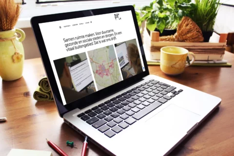 Impressie van homepage Ruimtevolk op een scherm.